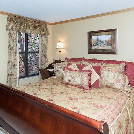 The Foxtrot Bed And Breakfast Gatlinburg Bagian luar foto