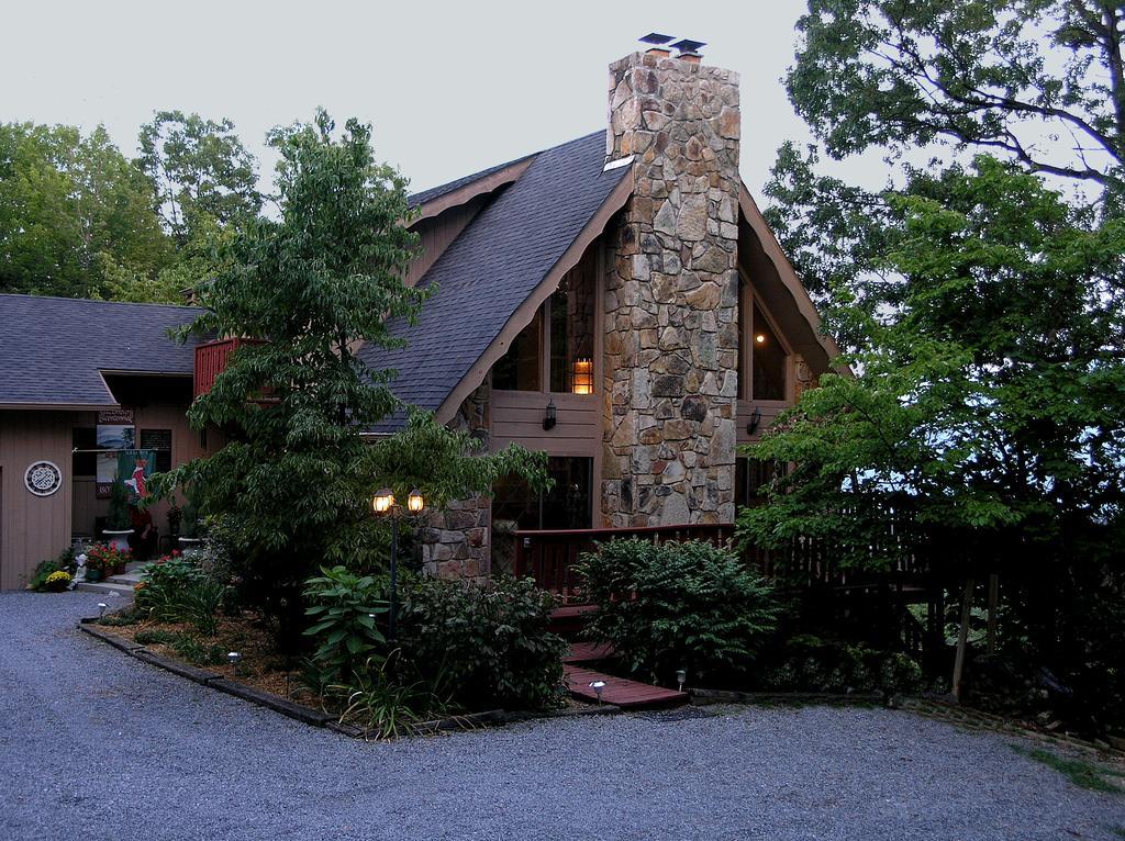 The Foxtrot Bed And Breakfast Gatlinburg Bagian luar foto