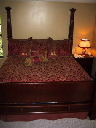The Foxtrot Bed And Breakfast Gatlinburg Bagian luar foto
